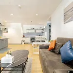 Cozy 2Br Apt In Central Bangkok 5 Mins Bts 110 Sqm By Mattco